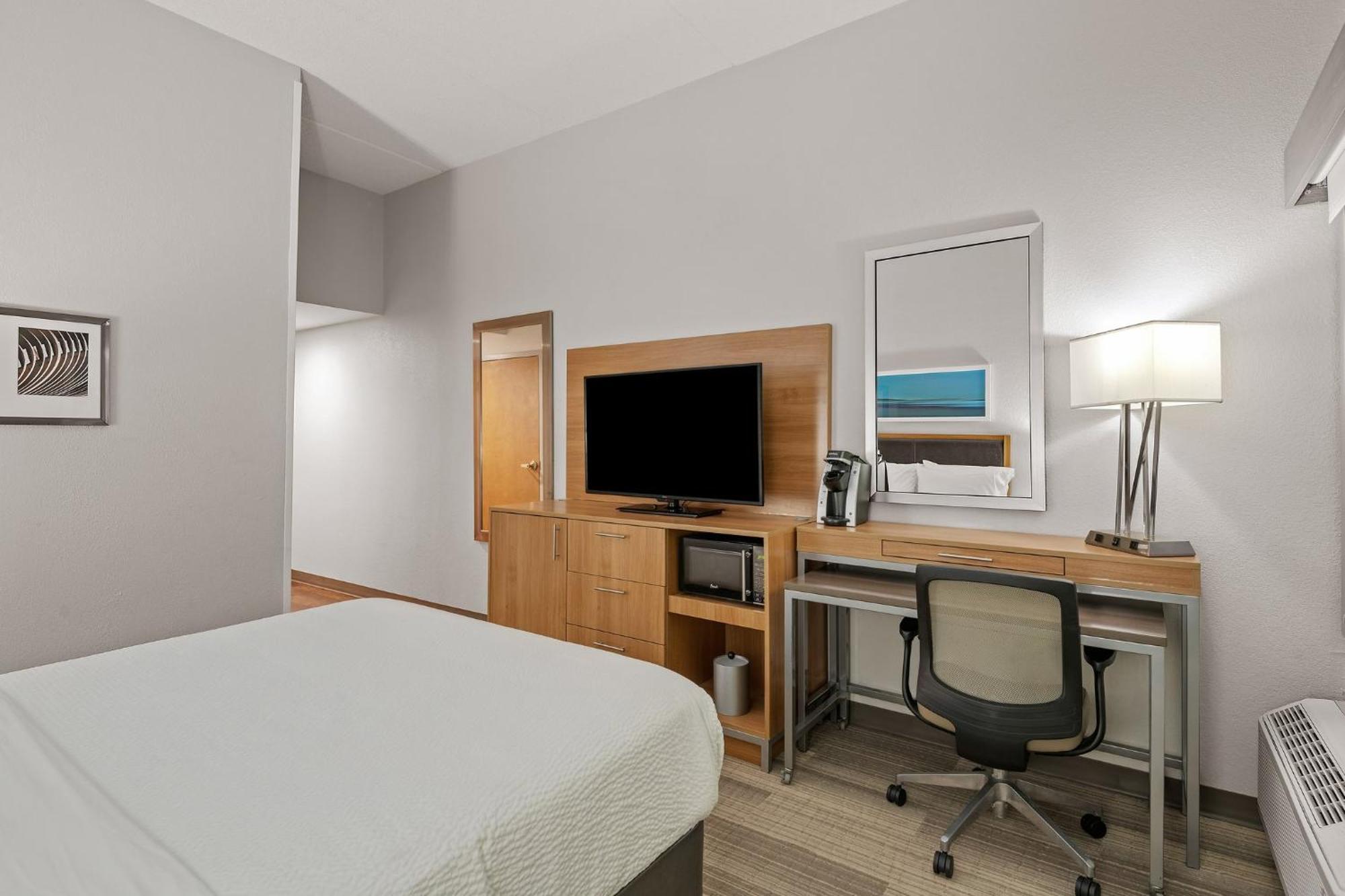 Hotel Express Hershey-harrisburg Area By Ihg