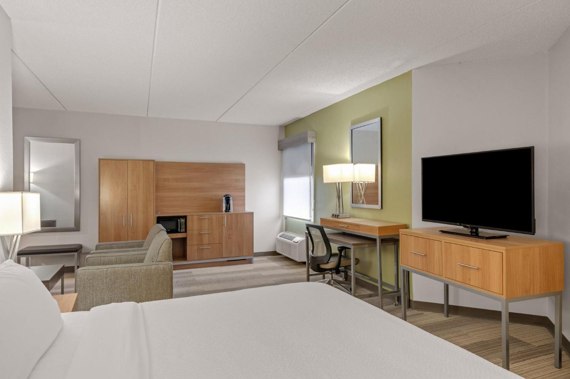 Express Hershey-harrisburg Area By Ihg 2* Hershey