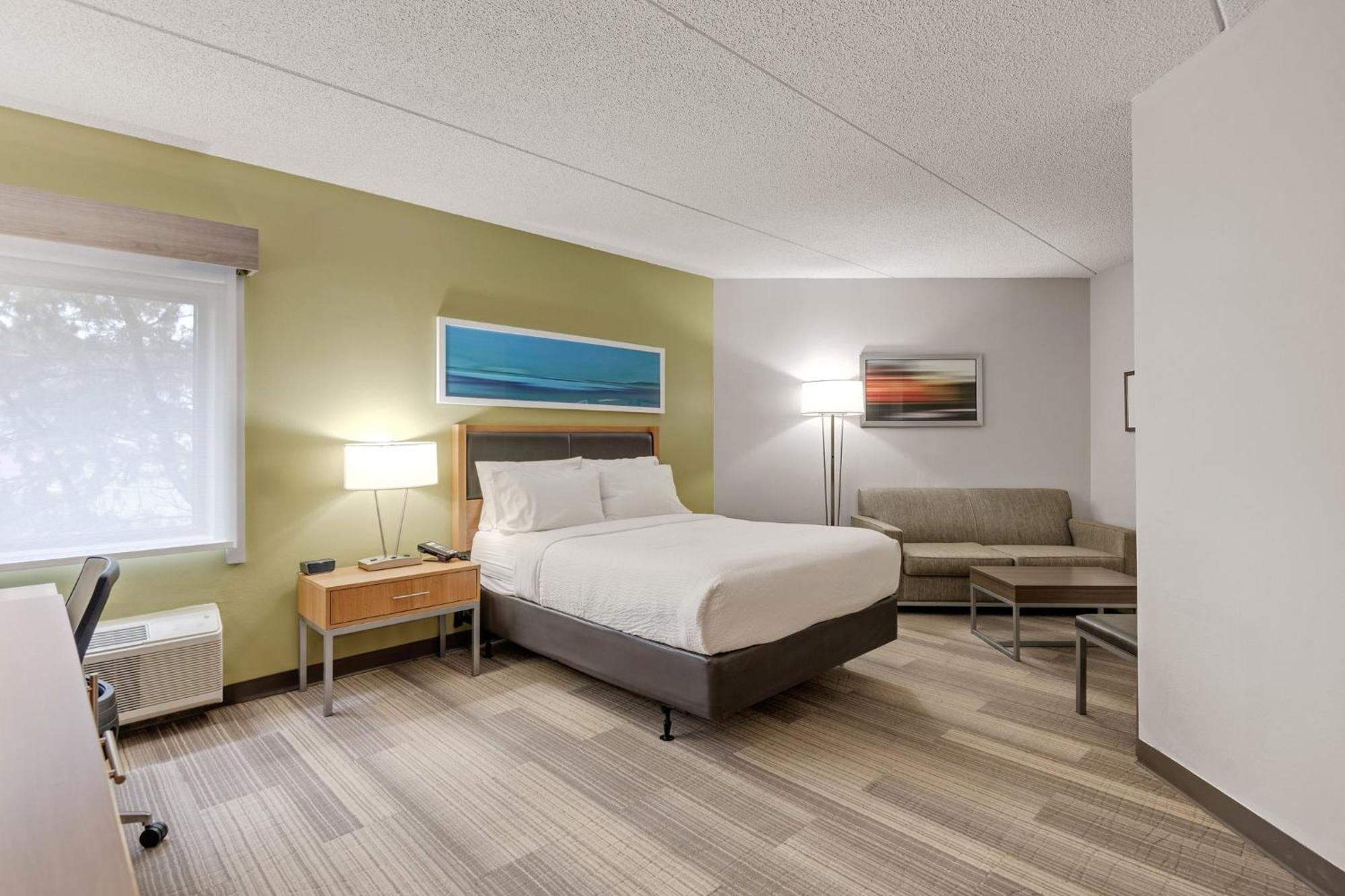 Hotel Express Hershey-harrisburg Area By Ihg 2*