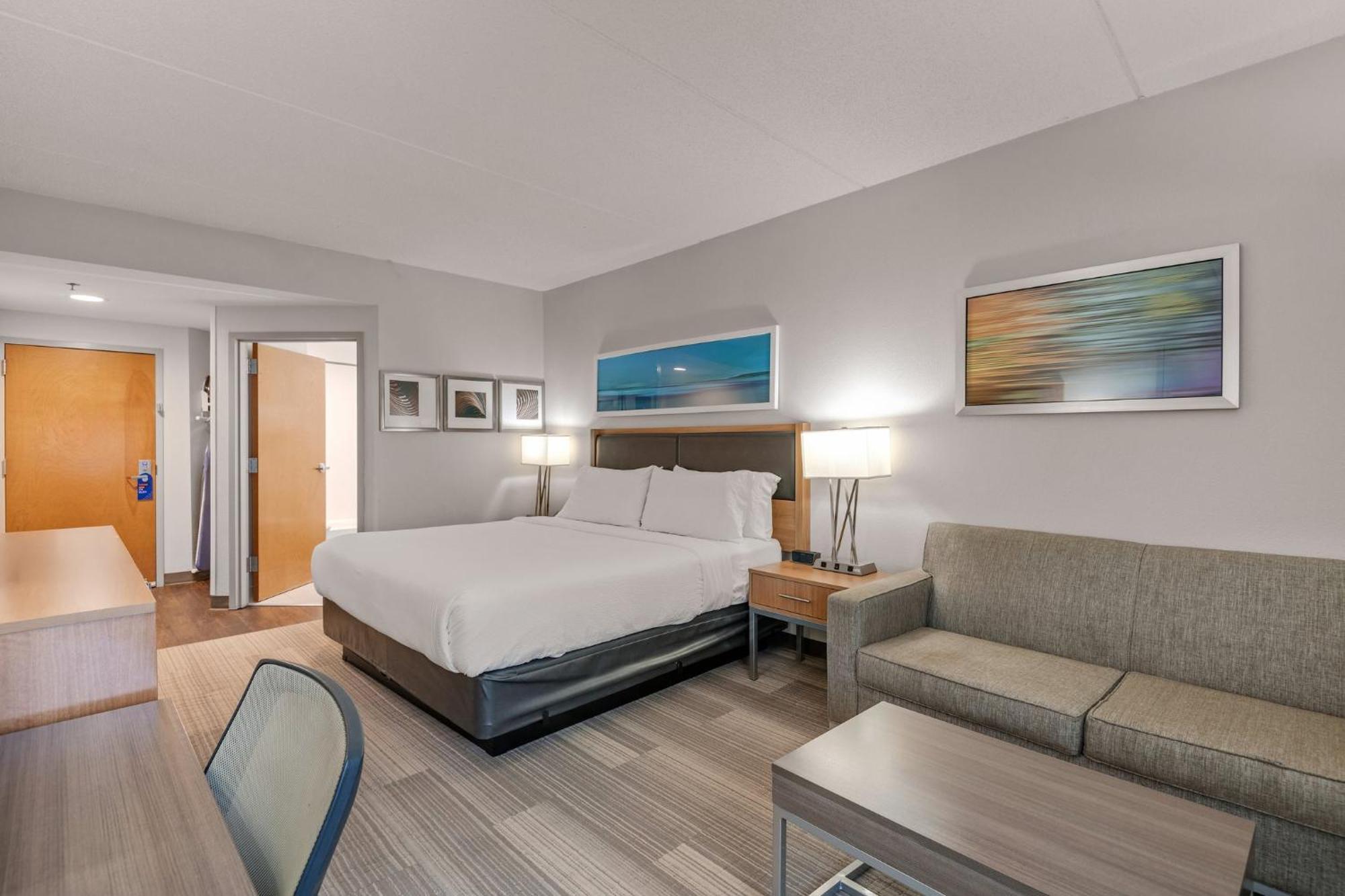 Express Hershey-harrisburg Area By Ihg Hotel 2*